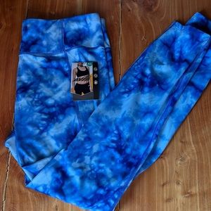 NWT AVIA blue workout leggings XL